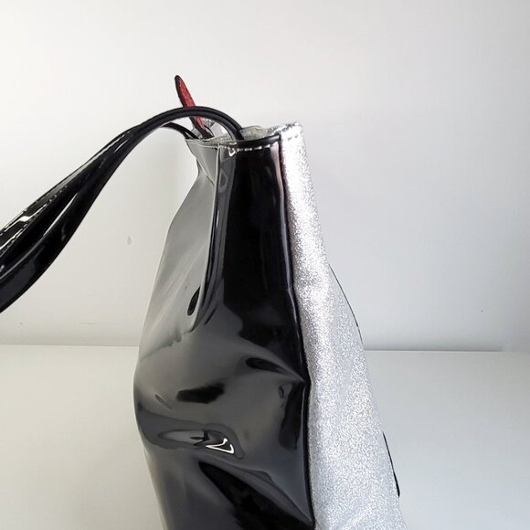 Authentic Disney x Danielle Nicole Minnie Rocks the Dots Tote Bag - Picture 7 of 10